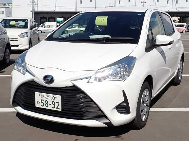 TOYOTA VITZ 2019