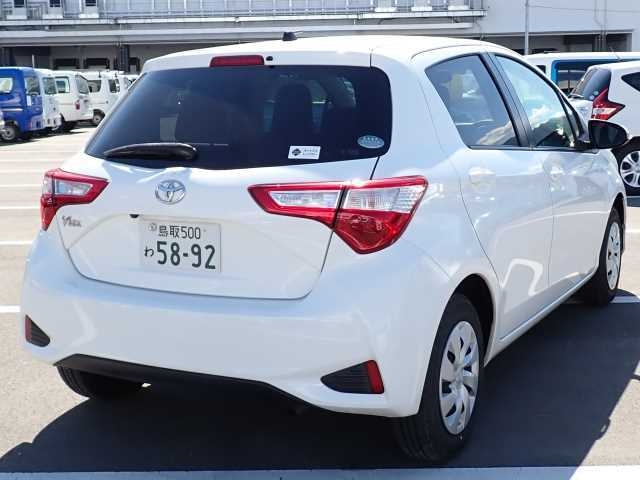 TOYOTA VITZ 2019