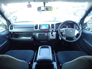 TOYOTA HIACE VAN 2018