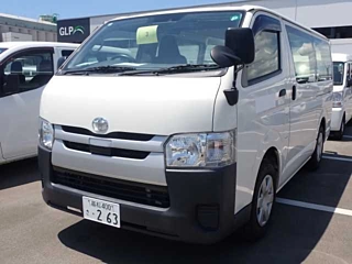 TOYOTA HIACE VAN 2020