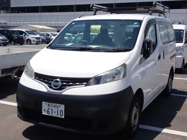 NISSAN NV200 2018