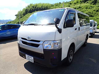TOYOTA HIACE VAN 2021