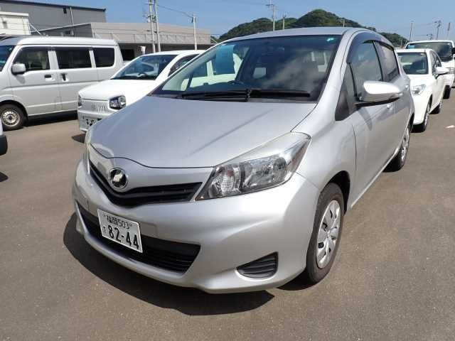 TOYOTA VITZ 2012