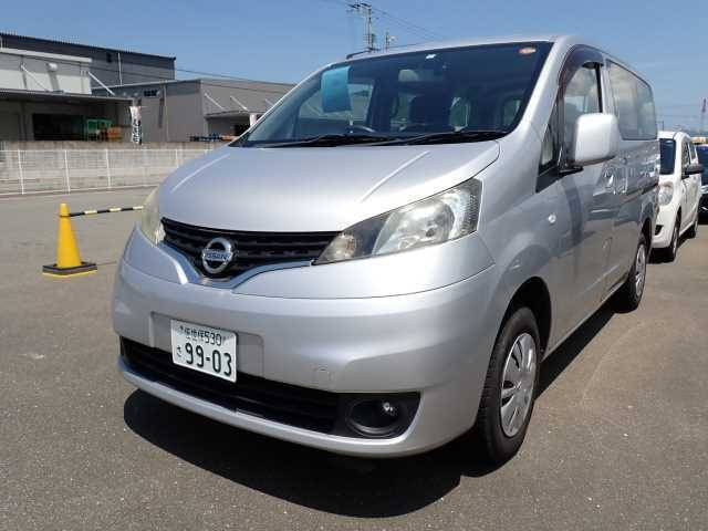 NISSAN NV200 2015