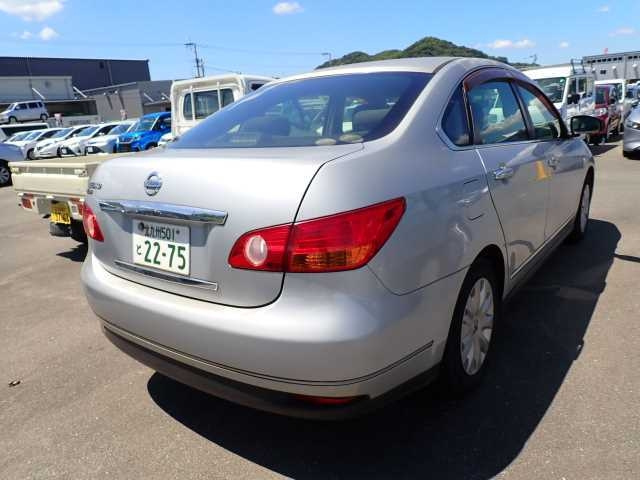 NISSAN SYLPHY 2011