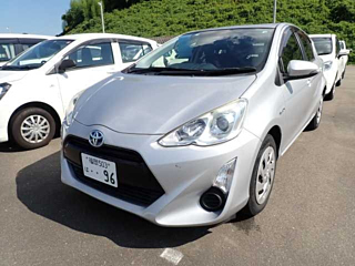 TOYOTA AQUA 2016
