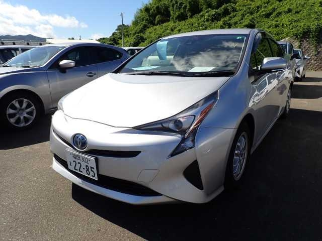 TOYOTA PRIUS 2018