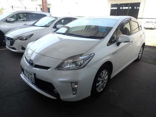 TOYOTA PRIUS 2015