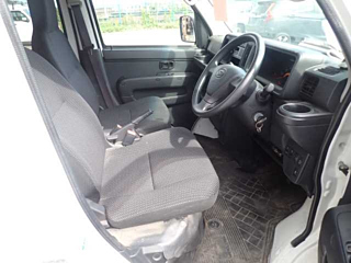 DAIHATSU HIJET VAN 2019