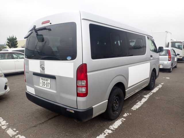 TOYOTA HIACE 2016