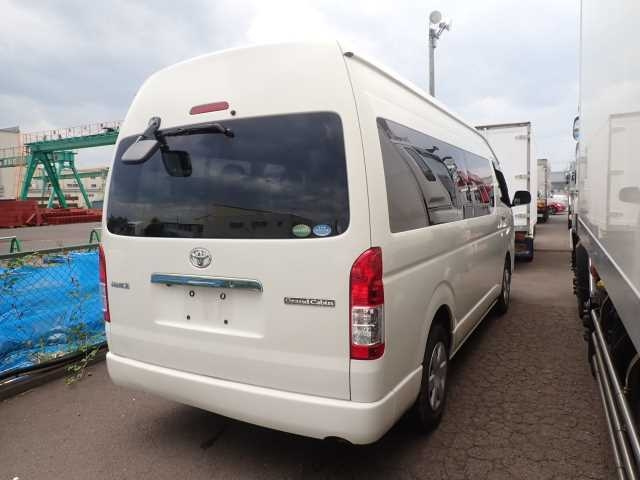 TOYOTA HIACE 2017