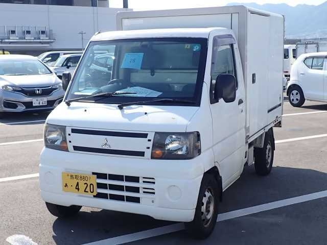 MITSUBISHI MINICAB TRUCK 2011