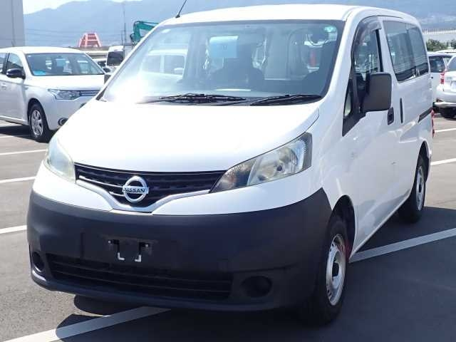 NISSAN NV200 2018