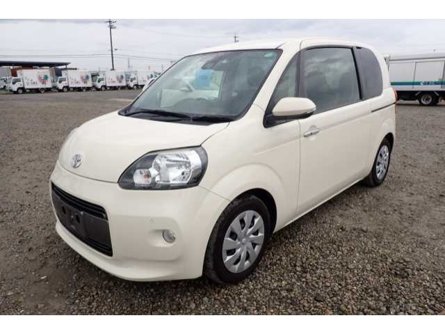 TOYOTA PORTE 2019