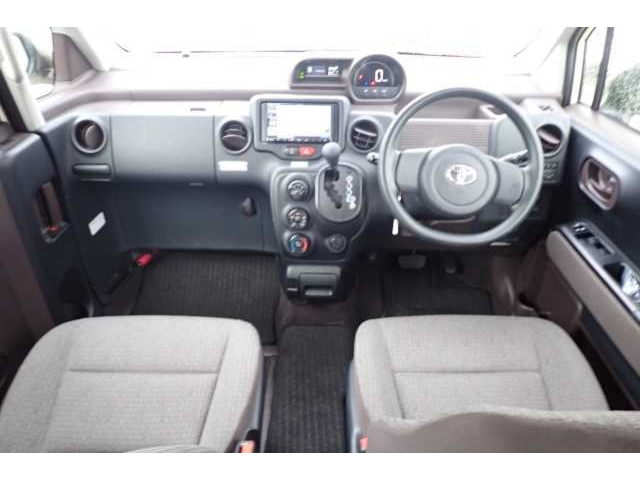 TOYOTA PORTE 2019