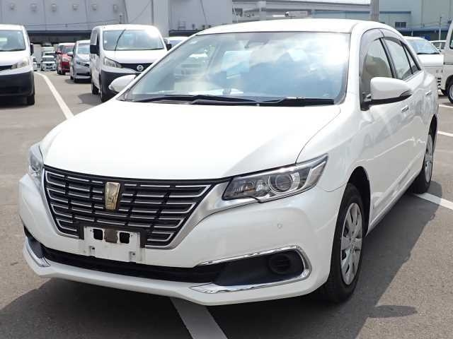 TOYOTA PREMIO 2018