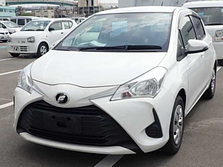 TOYOTA VITZ 2018