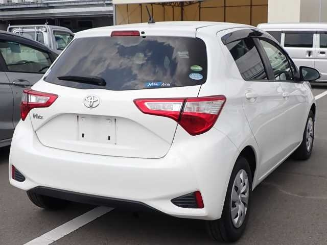 TOYOTA VITZ 2018