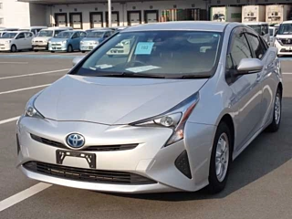 TOYOTA PRIUS 2017