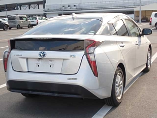 TOYOTA PRIUS 2017
