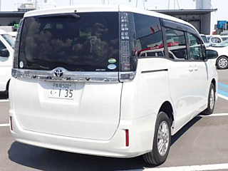 TOYOTA VOXY 2016