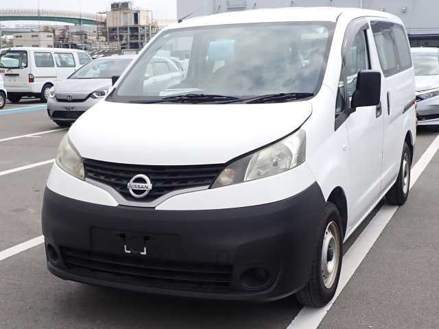 NISSAN NV200 2018