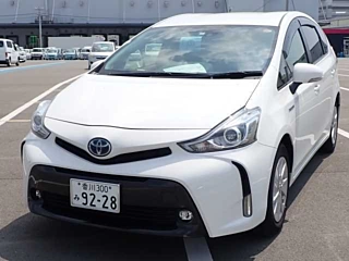TOYOTA PRIUS ALPHA 2017