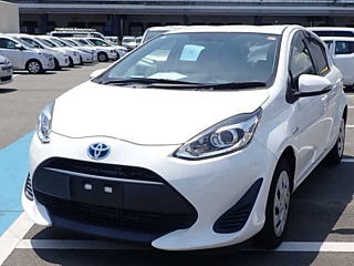 TOYOTA AQUA 2018
