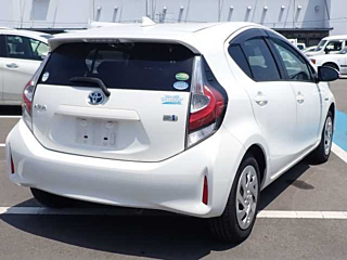 TOYOTA AQUA 2018