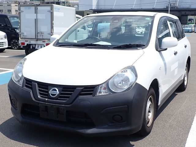NISSAN AD 2018