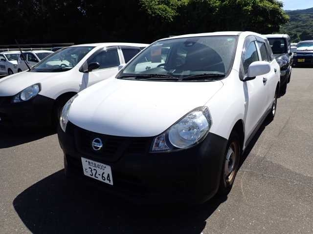NISSAN AD 2020