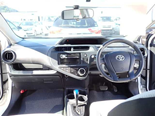 TOYOTA AQUA 2020