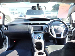 TOYOTA PRIUS 2015