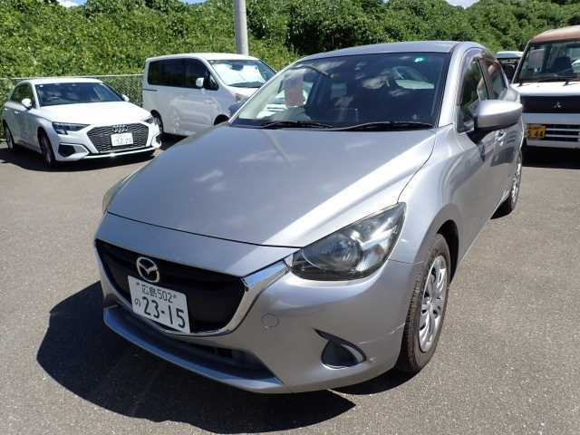 MAZDA DEMIO 2016