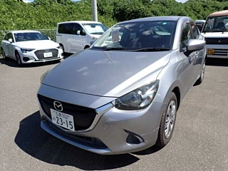 MAZDA DEMIO 2016