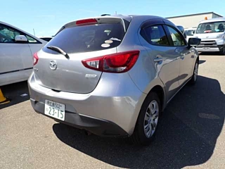 MAZDA DEMIO 2016