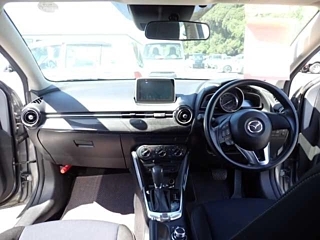 MAZDA DEMIO 2016