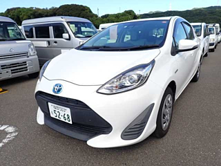 TOYOTA AQUA 2019