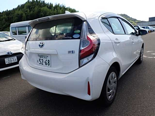 TOYOTA AQUA 2019