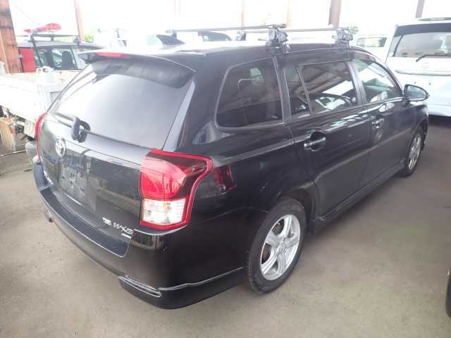 TOYOTA COROLLA FIELDER 2013