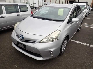 TOYOTA PRIUS ALPHA 2014