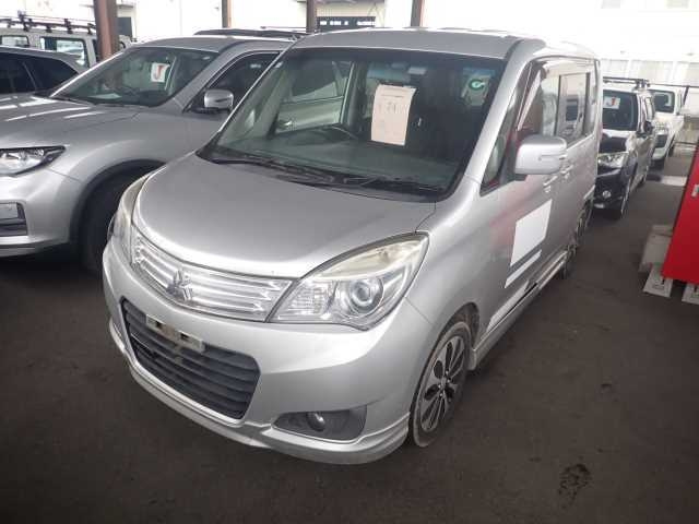 MITSUBISHI DELICA D2 2015