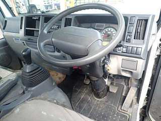 ISUZU ELF 2013