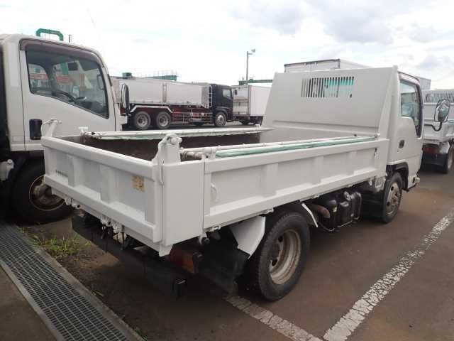 ISUZU ELF 2011