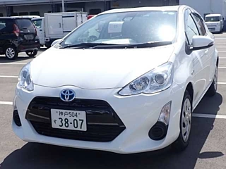 TOYOTA AQUA 2016