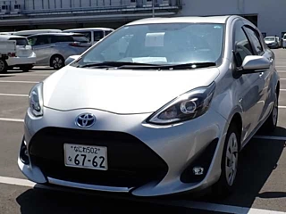 TOYOTA AQUA 2020