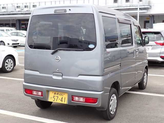 NISSAN CLIPPER VAN 2013