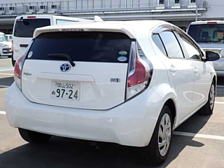 TOYOTA AQUA 2015