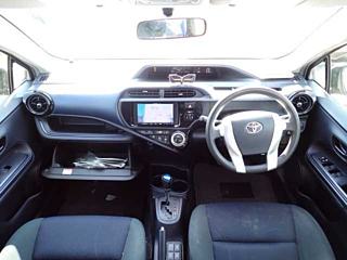 TOYOTA AQUA 2015