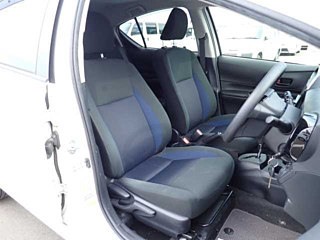 TOYOTA AQUA 2018